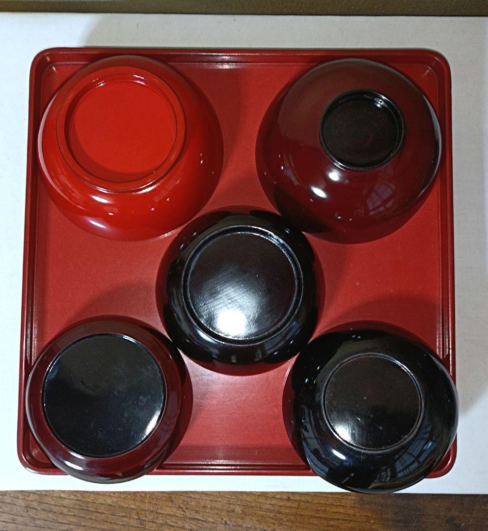 金蒔絵漆器セット(金蒔絵椀2客、輪島朱塗椀1客、蒔絵皿2客、輪島塗膳1膳)