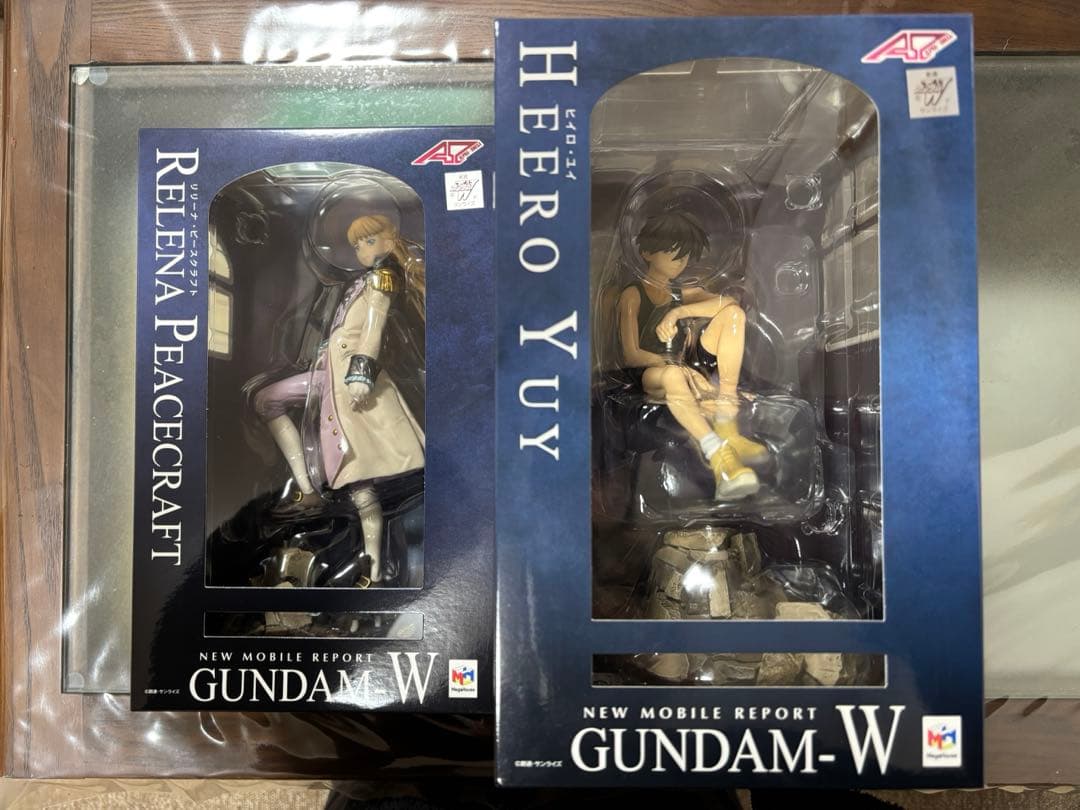 アルファオメガ ヒイロ・ユイ＆リリーナ・ピースクラフト フィギュア