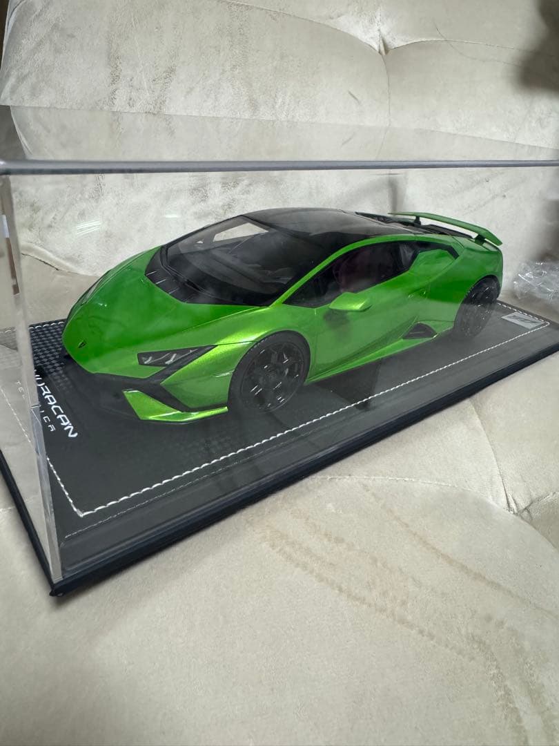1/18 ミニカー　MRコレクション　ランボルギーニ　ウラカン　テクニカ　極美品