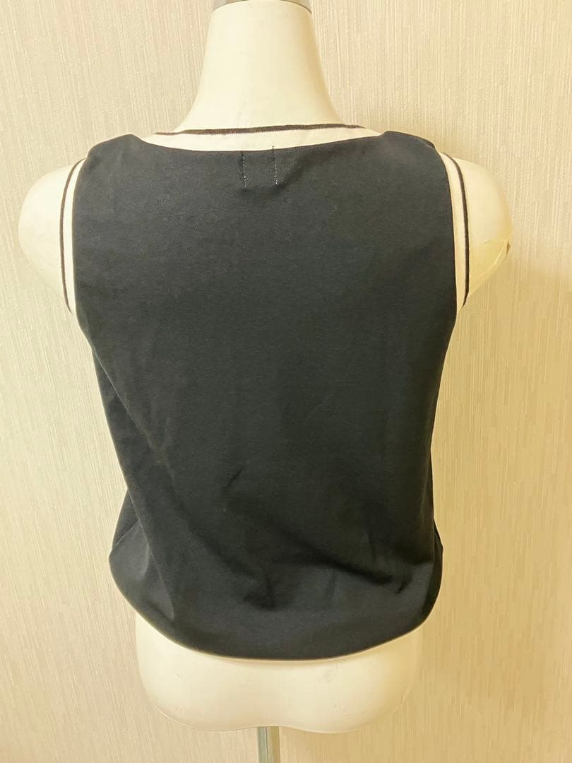 美品　クレージュ ロゴ　黒 タンクトップ