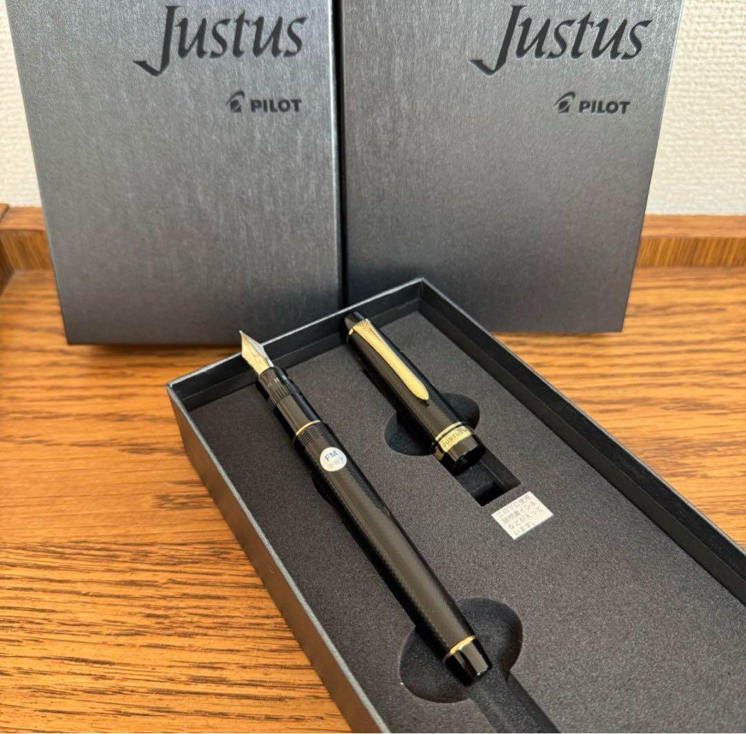 PILOT Justus 万年筆 黒