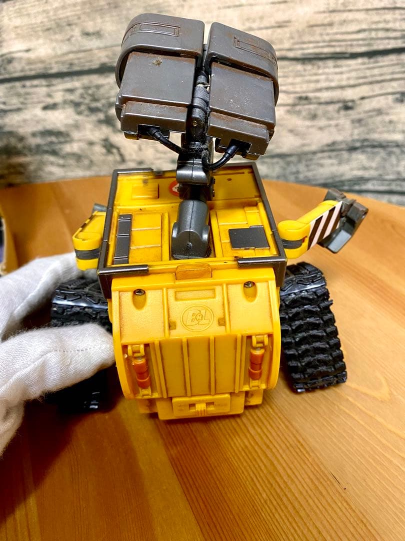 ダンシングフィギュア WALL.E(ウォーリー)