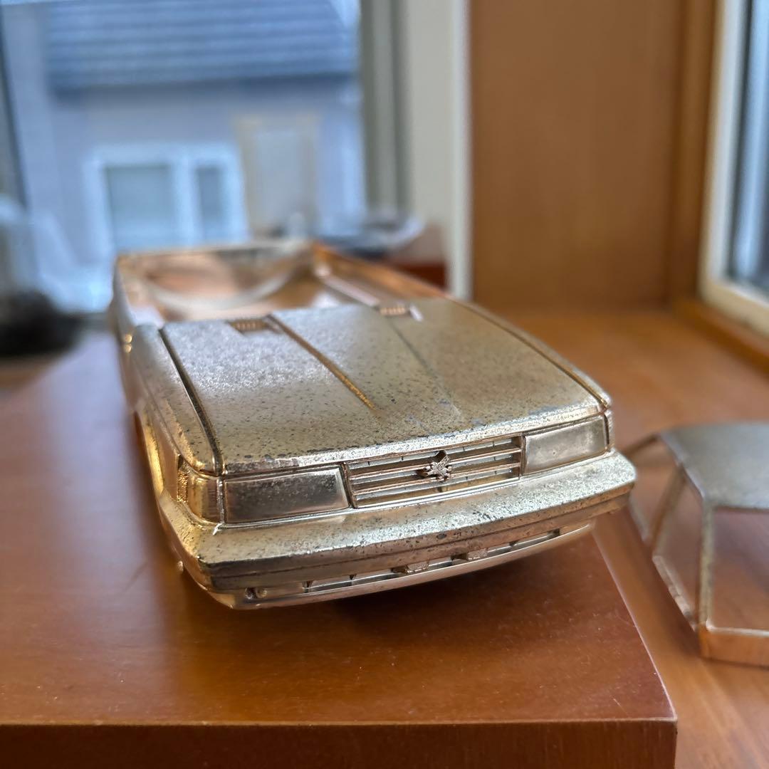 MZ12 ソアラゴールドミニカー クラシックカー風