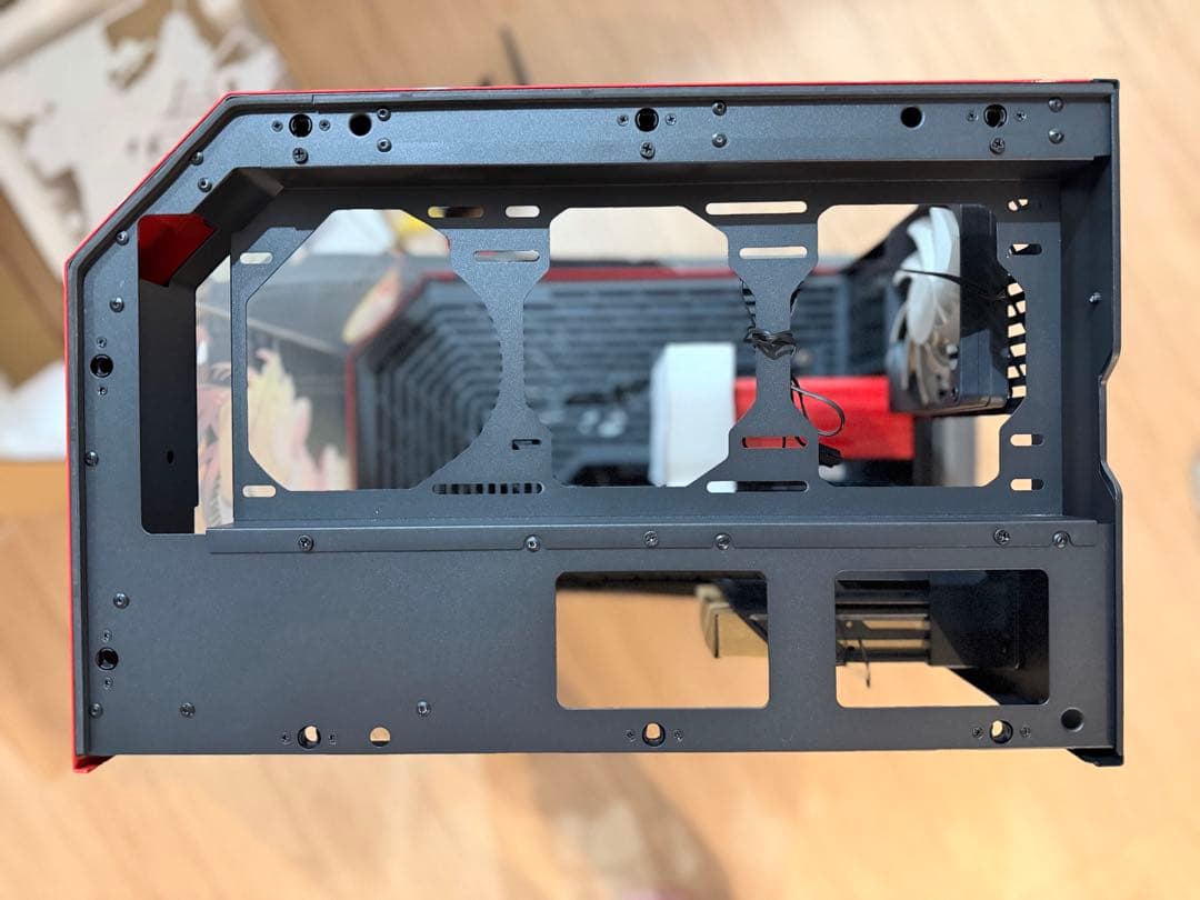 ハコス・ベールズ HYTE Y60 HAKOS BAELZ EDITION