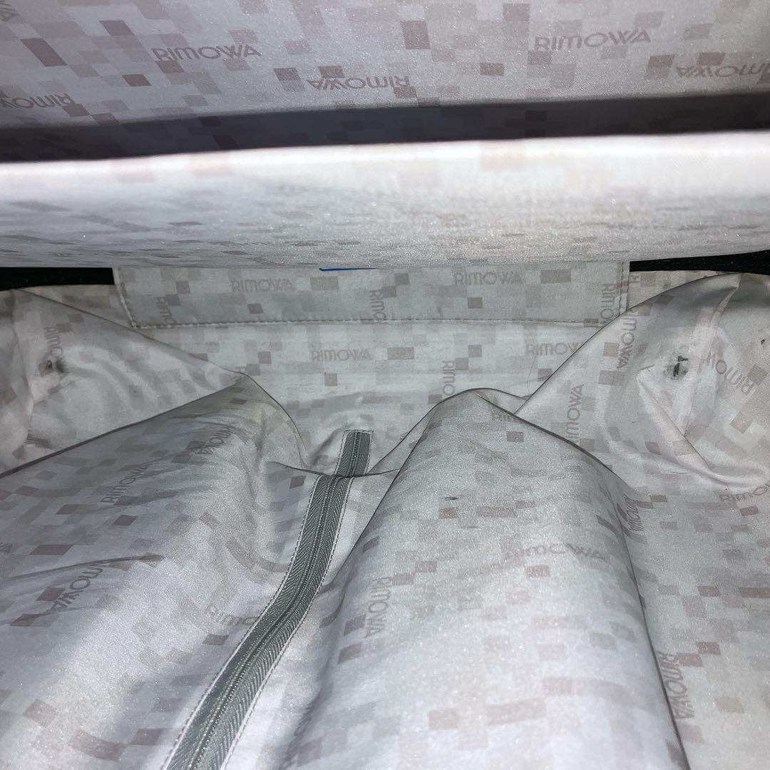 【希少】リモワ サルサ ビジネストローリー 4輪 機内持込み可能 外装良好
