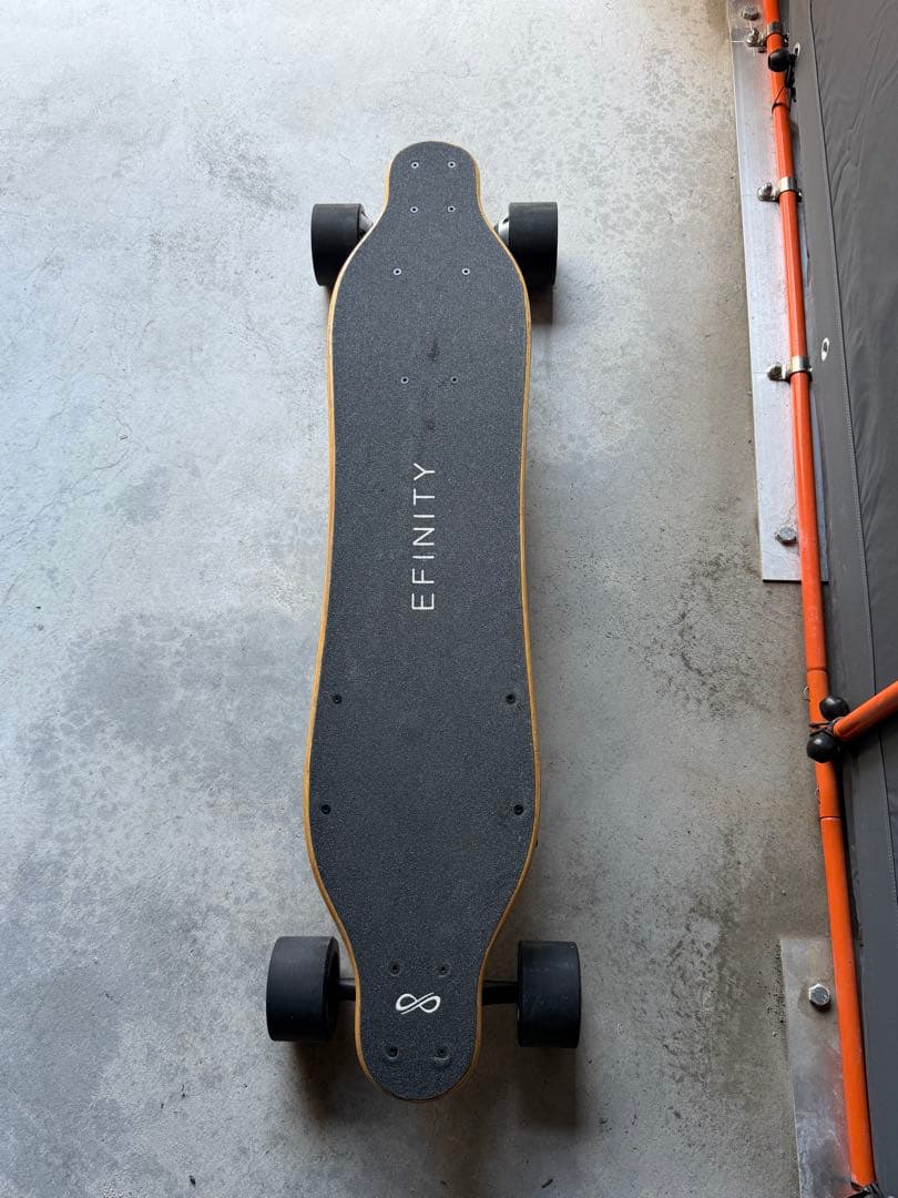 EFINITY 電動スケボー リモコン付き