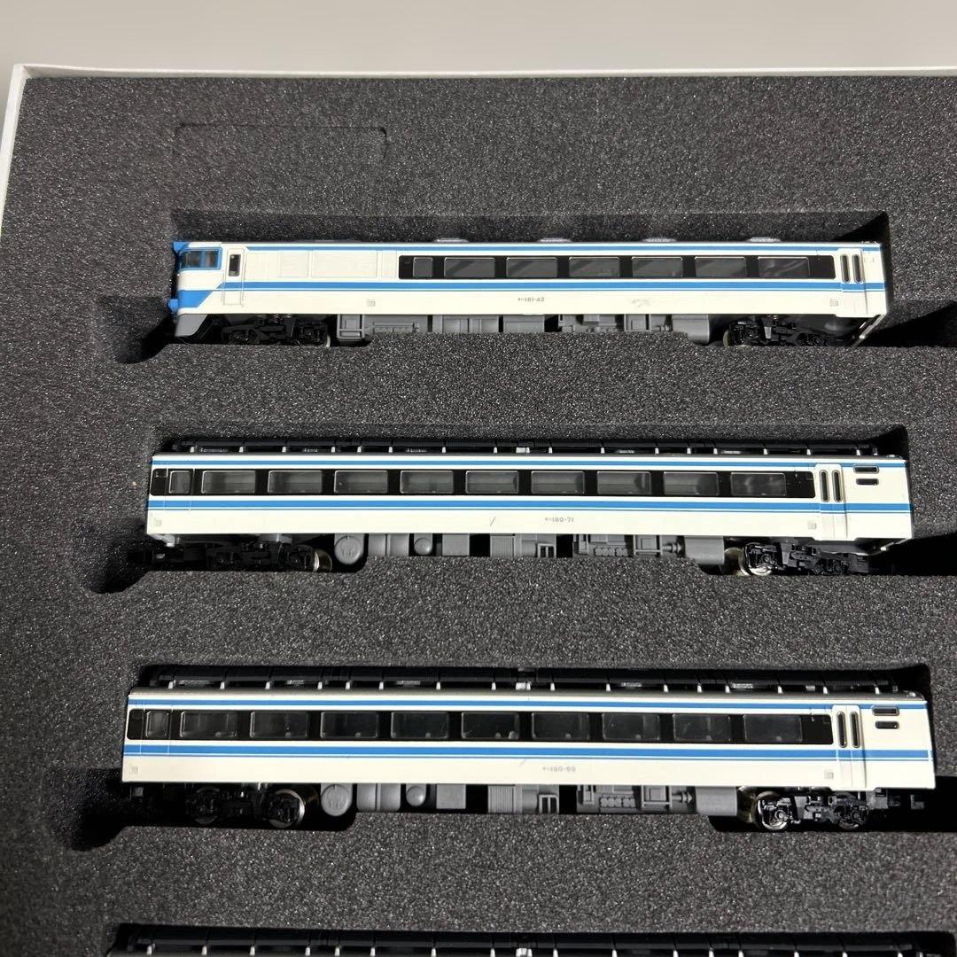 92606 トミックス　181系ディ−ゼルカ− 四国カラ−