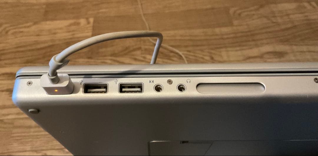 2006購入　17インチ Apple MacBook Pro 本体