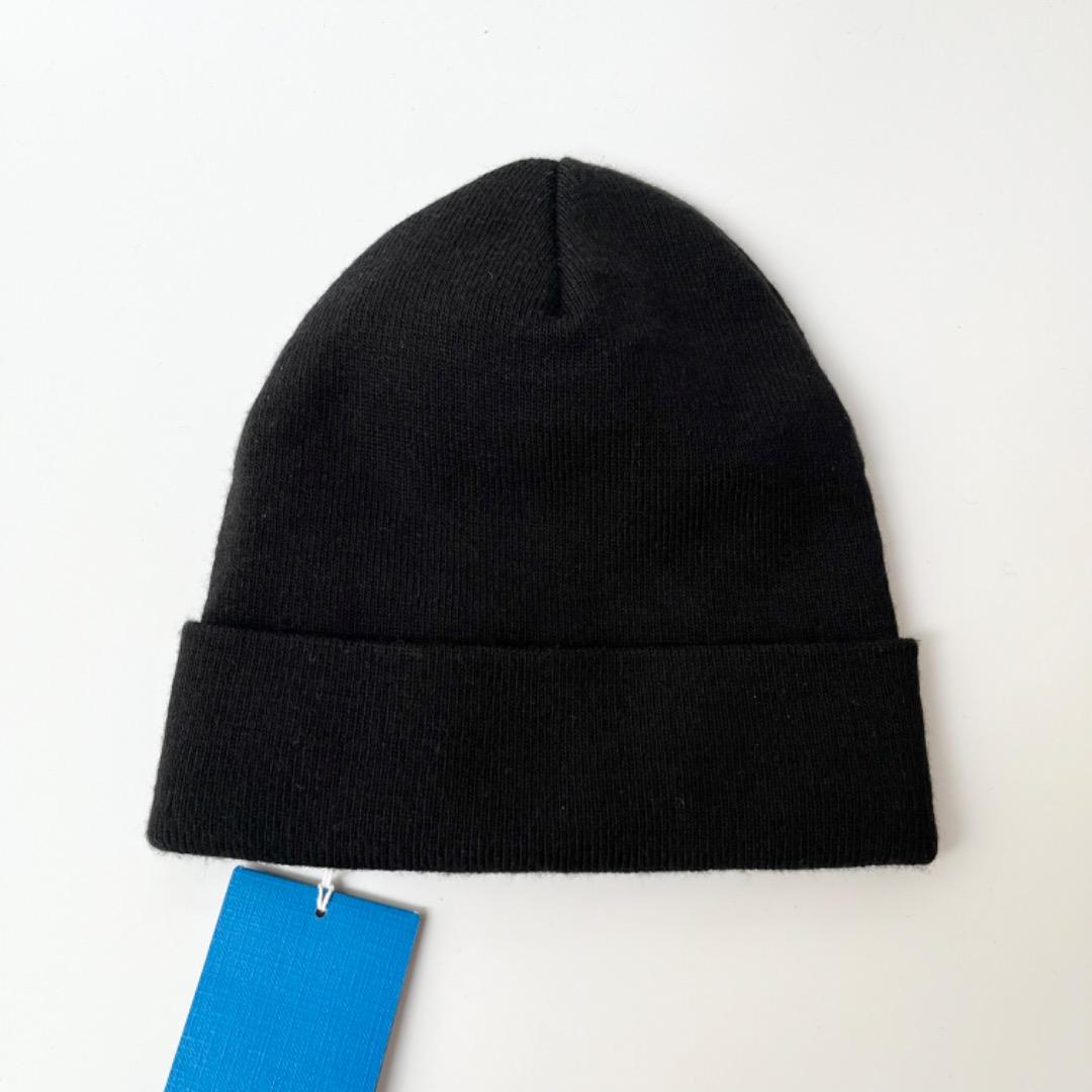 未使用品 アディダス バレンシアガ ビーニー ニット帽 ブラック 帽子