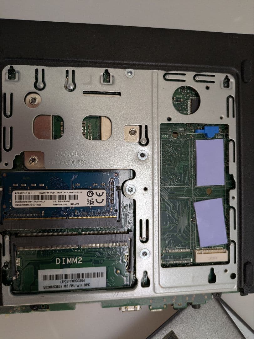 ミニPC Lenovo ThinkCentre M720q i5-8400T 8GB