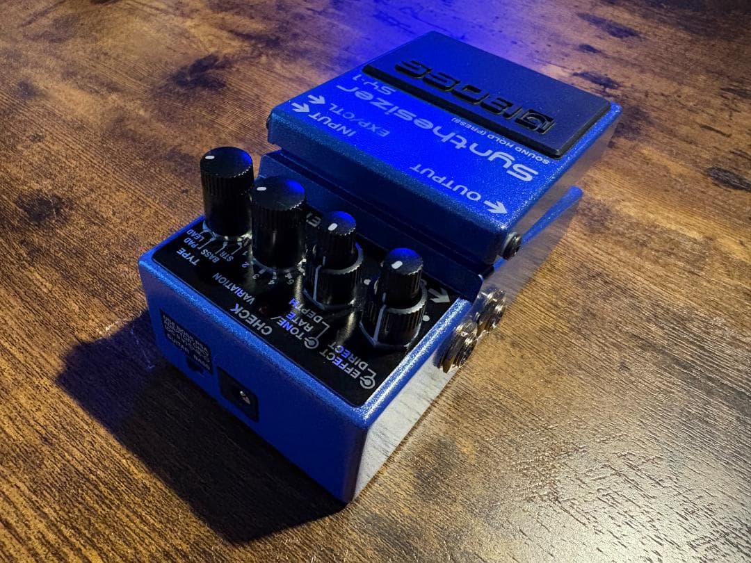 ギター BOSS - SY-1 Synthesizer