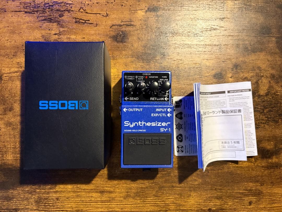 ギター BOSS - SY-1 Synthesizer