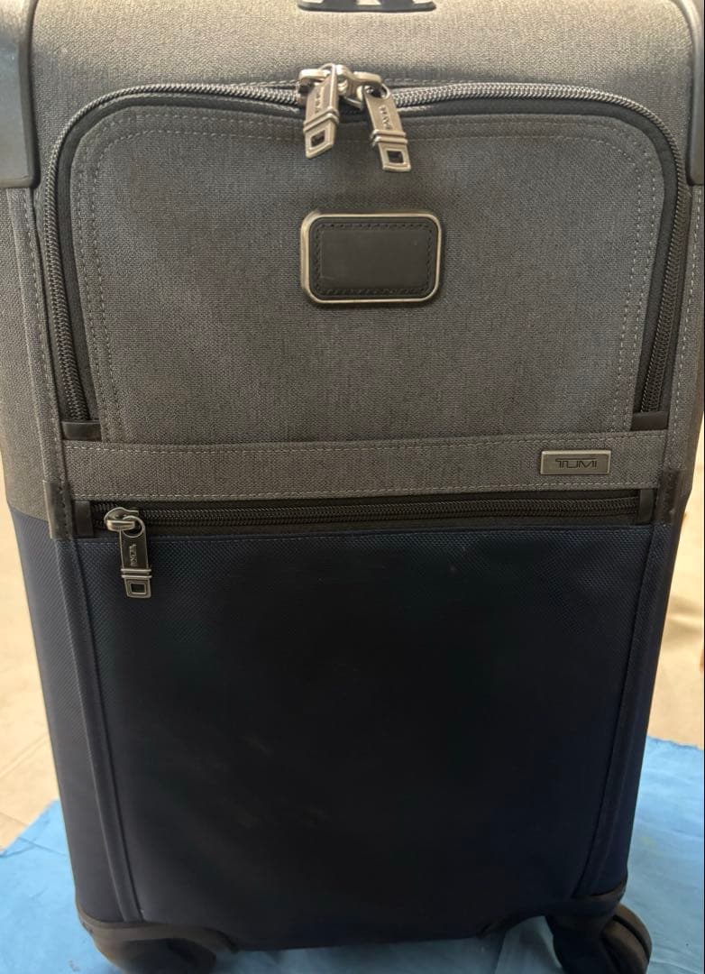 TUMI キャリーケース グレー