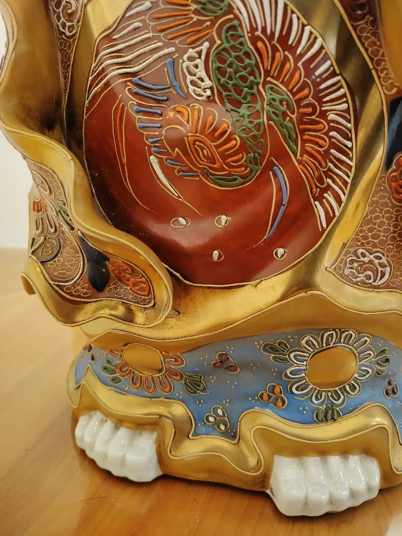 【美品】九谷焼　八幡窯　大　色絵金彩観音菩薩像　置物　高さ76㎝