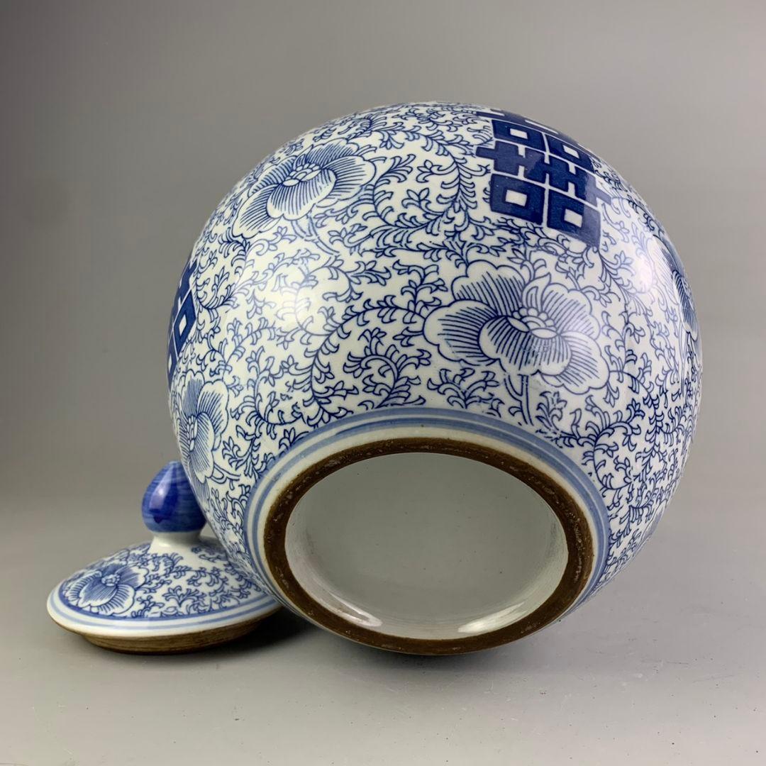 景徳鎮 陶磁器 青花喜字円缶 茶筒物入れ 装飾品 工芸品 美術品 置物