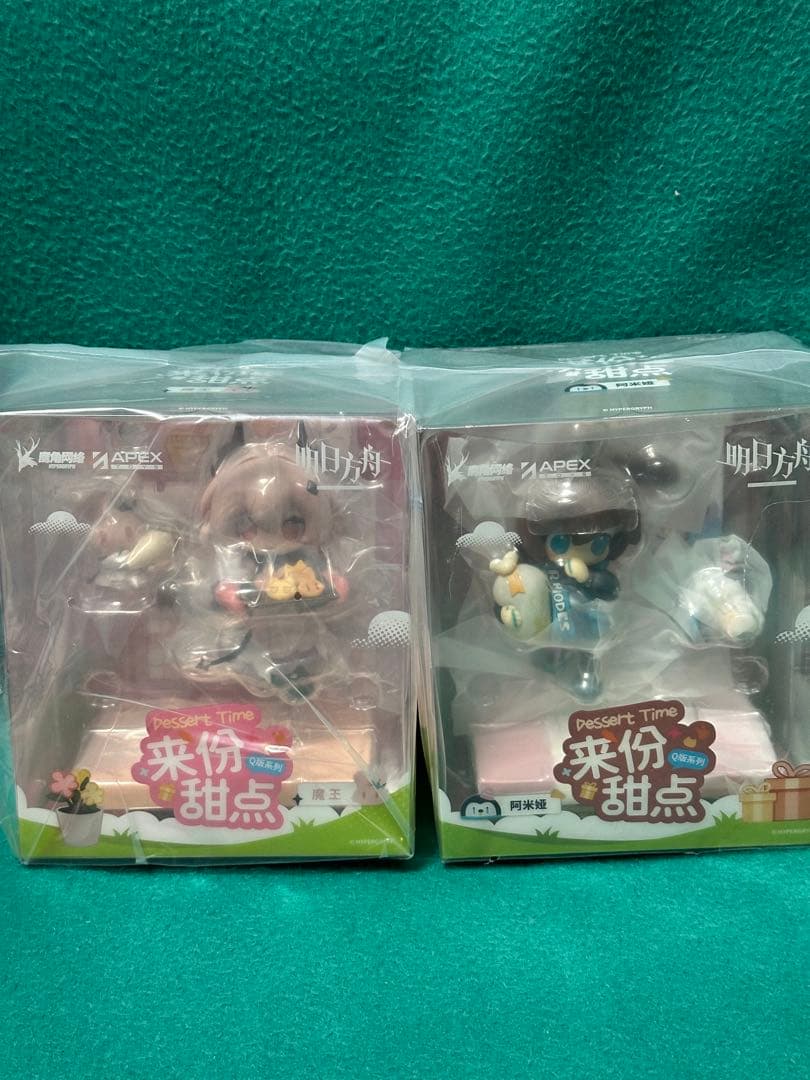 未開封　新品　アークナイツ　フィギュア　　アーミヤ　＆　テレジア