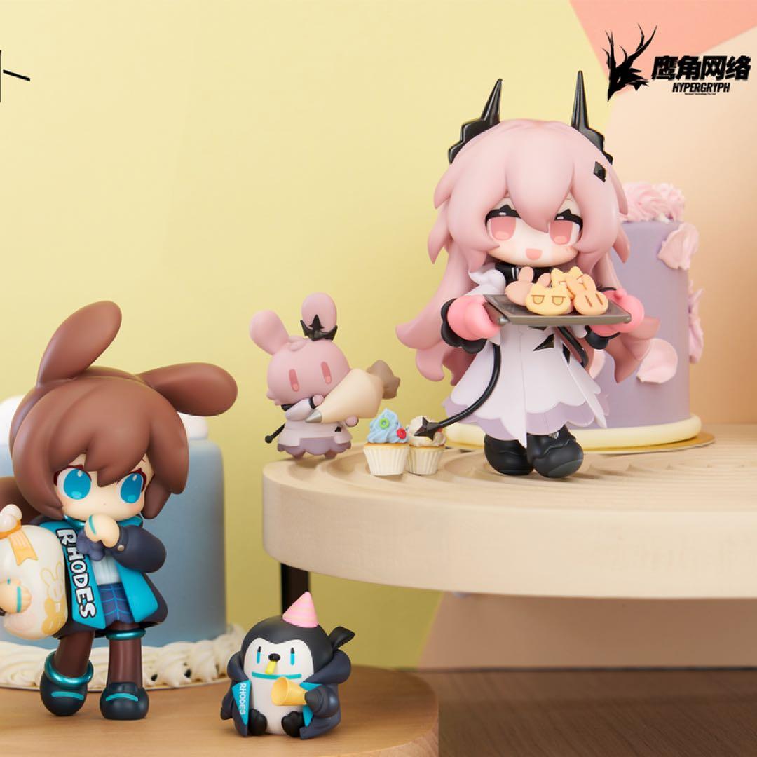 未開封　新品　アークナイツ　フィギュア　　アーミヤ　＆　テレジア