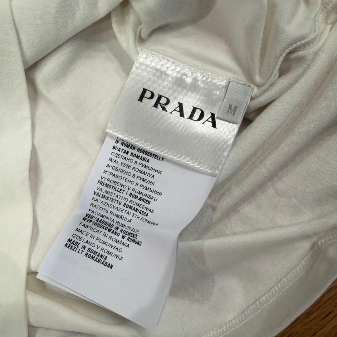 PRADA ホワイト Tシャツ ポケット付き