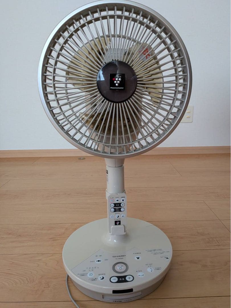 SHARPプラズマクラスター扇風機　衣類消臭　コードレス　2019年製