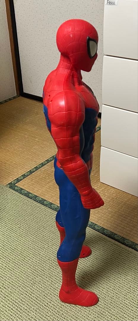３１インチ「タイタン・ジャイアント」 スパイダーマンフィギュア
