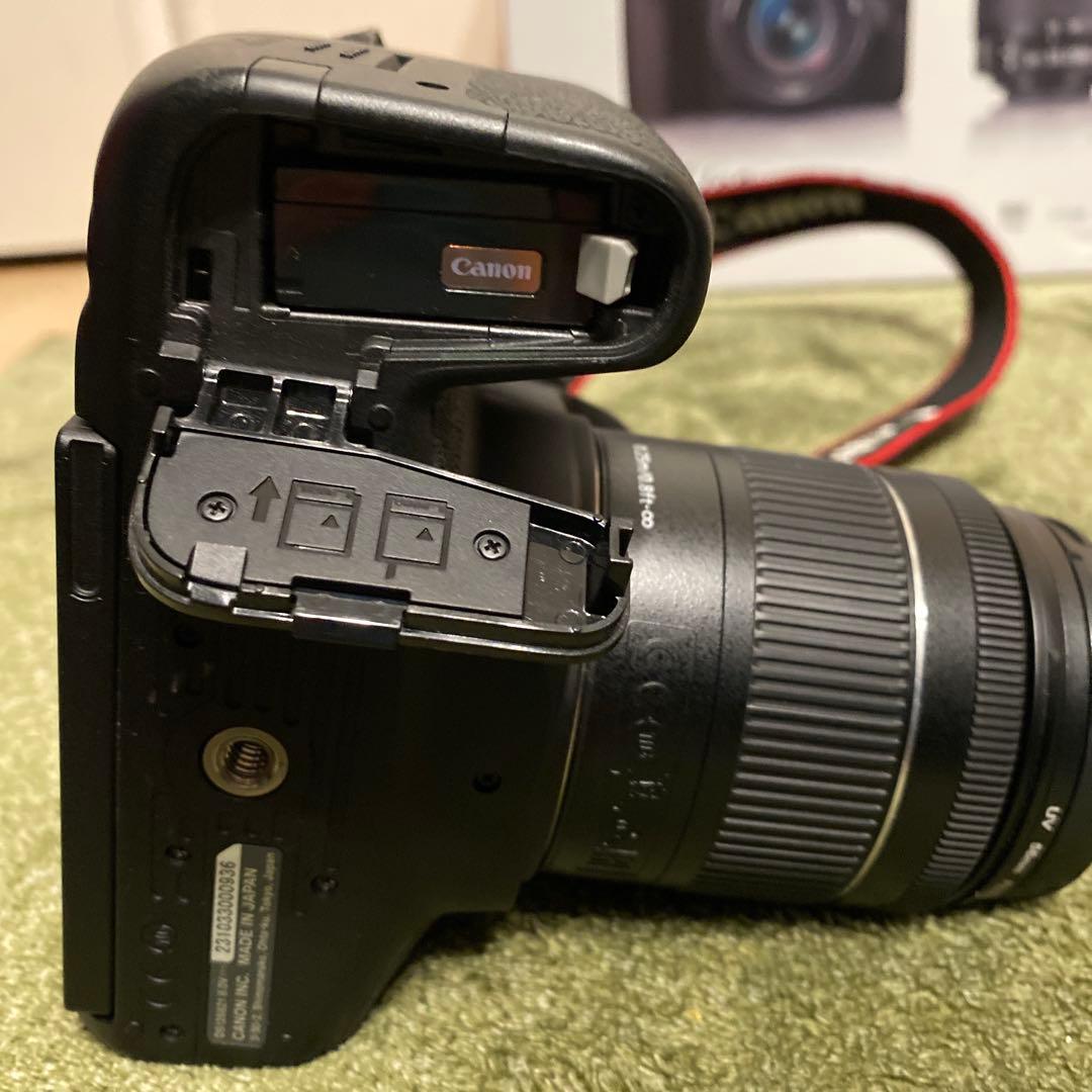 Canon EOS Kiss X10i デジタル一眼レフ 本体とレンズセット