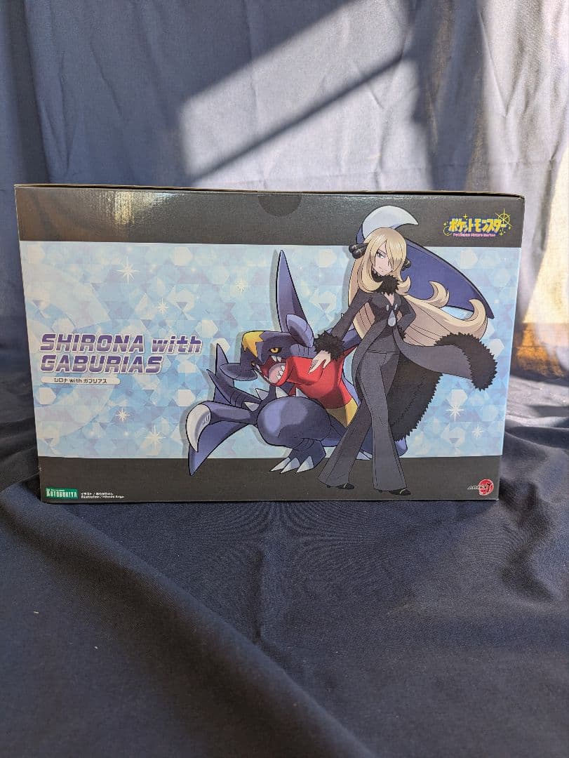 シロナ with ガブリアス 1/8スケール フィギュア　寿屋