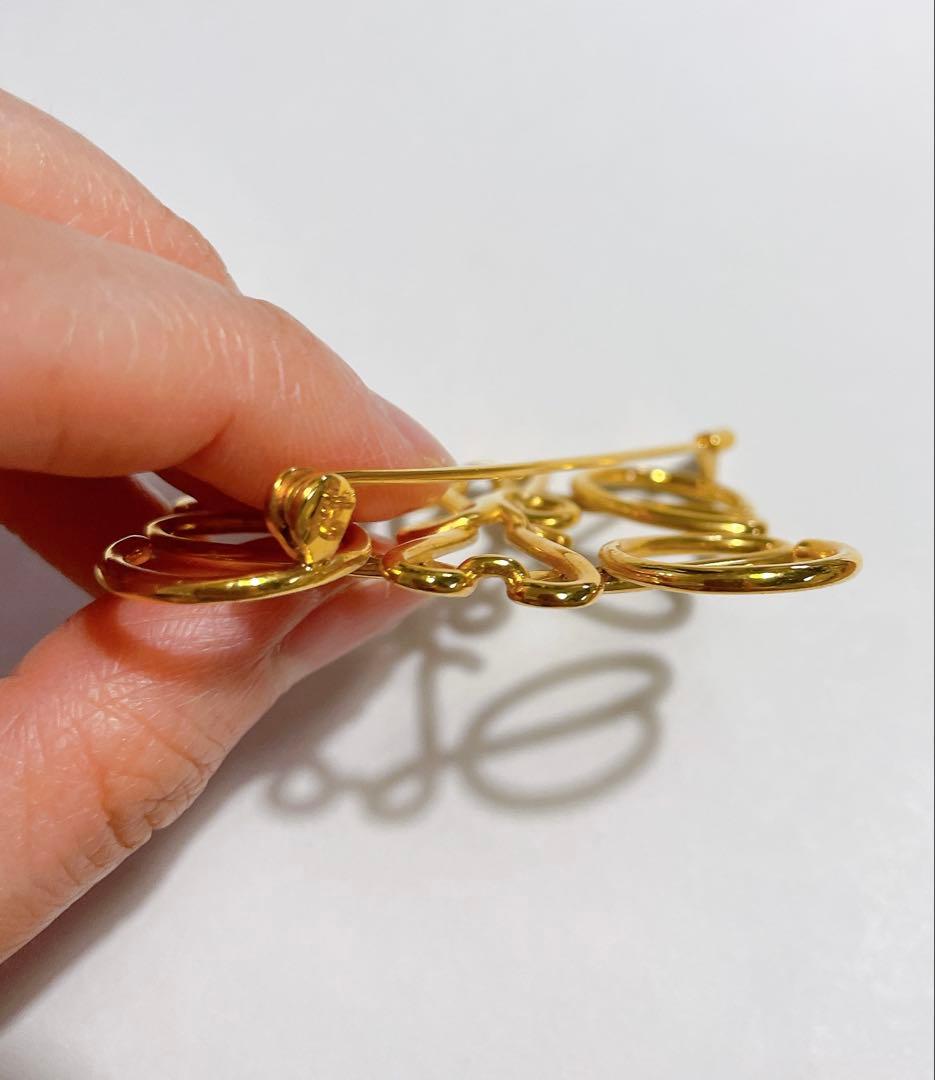 LOEWE 正規品！　ロエベ アナグラム ブローチ(メタル)ゴールド