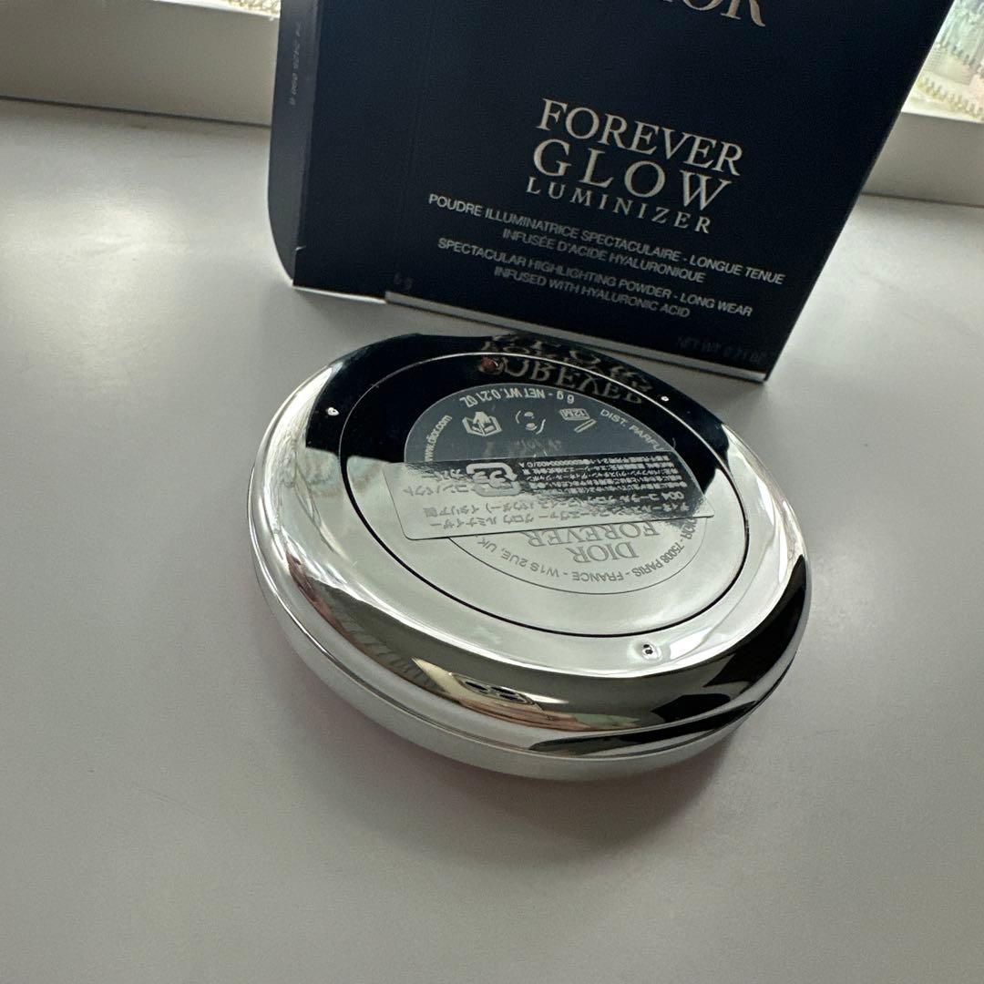 ディオールスキンフォーエバーグロウ　ルミナイザー004コーラルグロウ