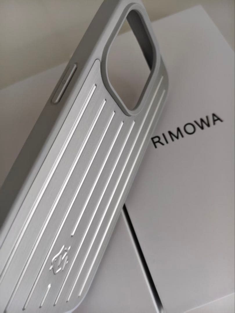RIMOWA ストライプデザイン iPhone14proケース