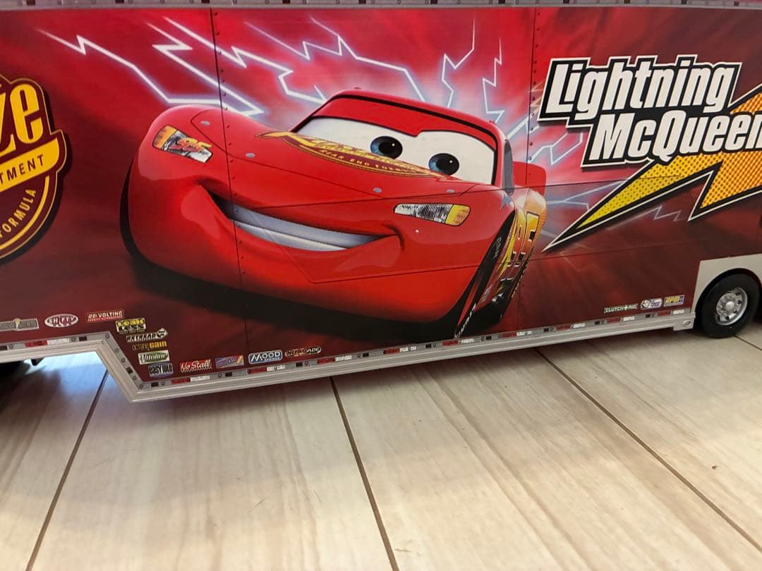 カーズ　大きなマック