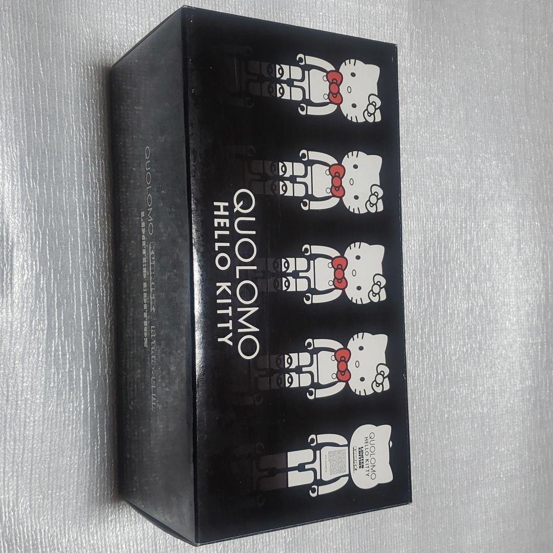 ハローキティ　キューブリック　メディコム・トイ　ベアブリック