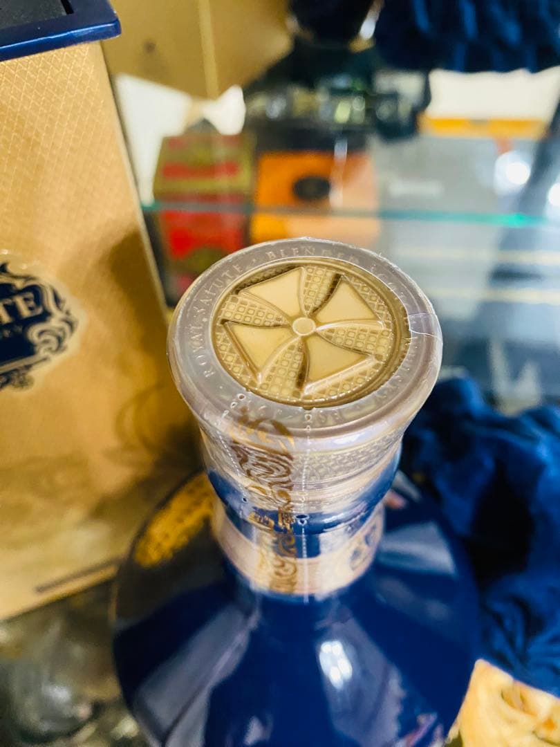  Salute 21年 Sapphire Flagon 700ml.