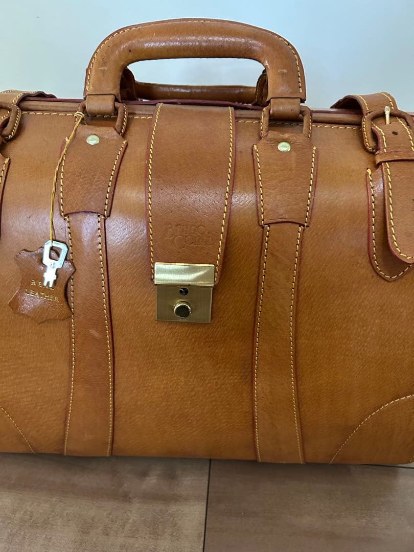 (極美品) Bruno Conti ブルーノコンテイ ボストンバッグ 本革