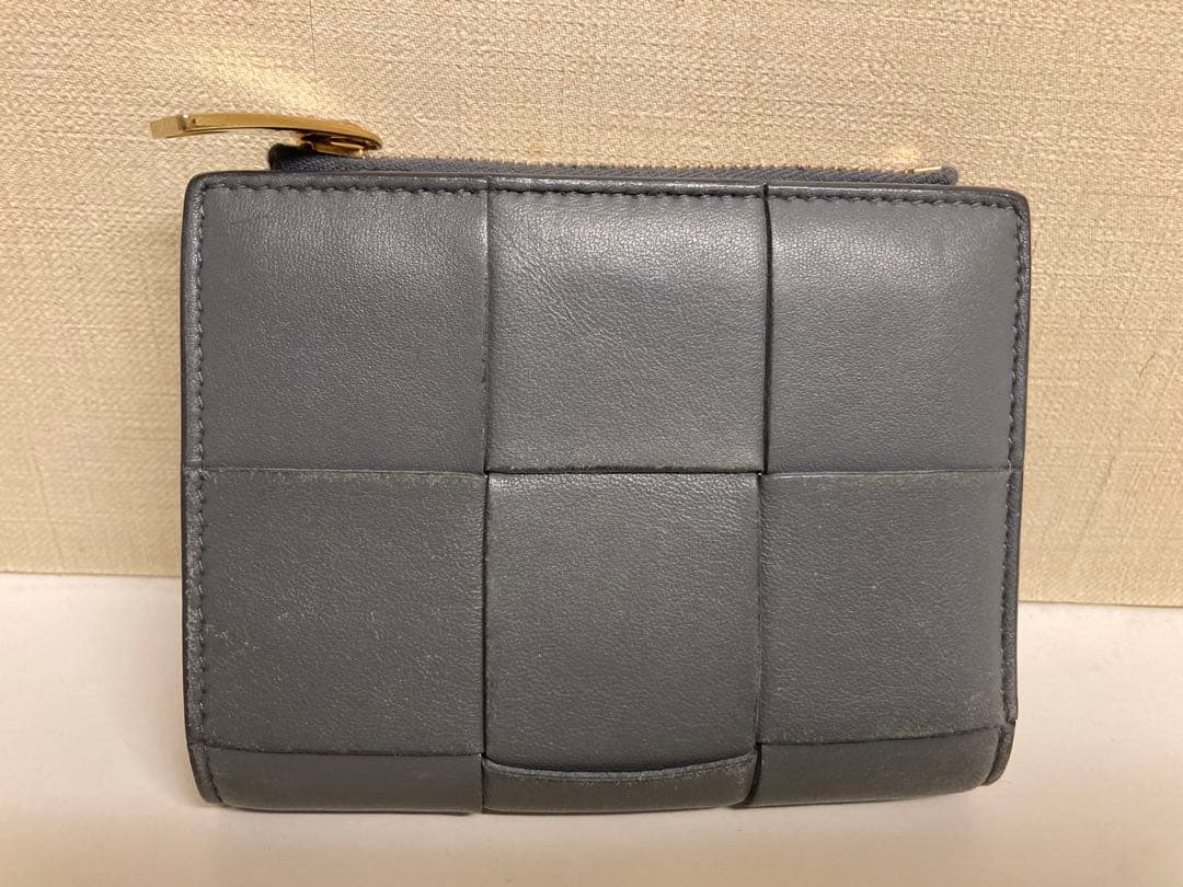 現行/RFID ボッテガヴェネタ カセットスモール 二つ折り財布 グレー