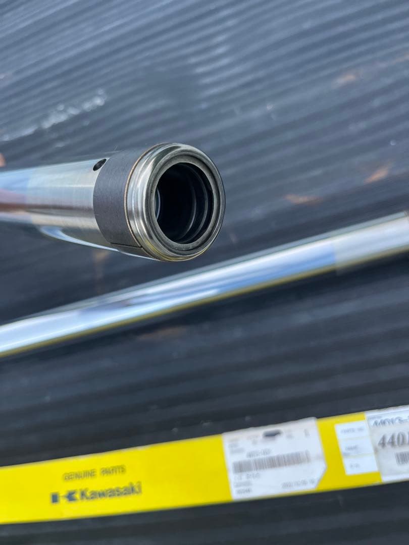 ゼファー400 ゼファーχ 純正フロントフォークインナーチューブφ39