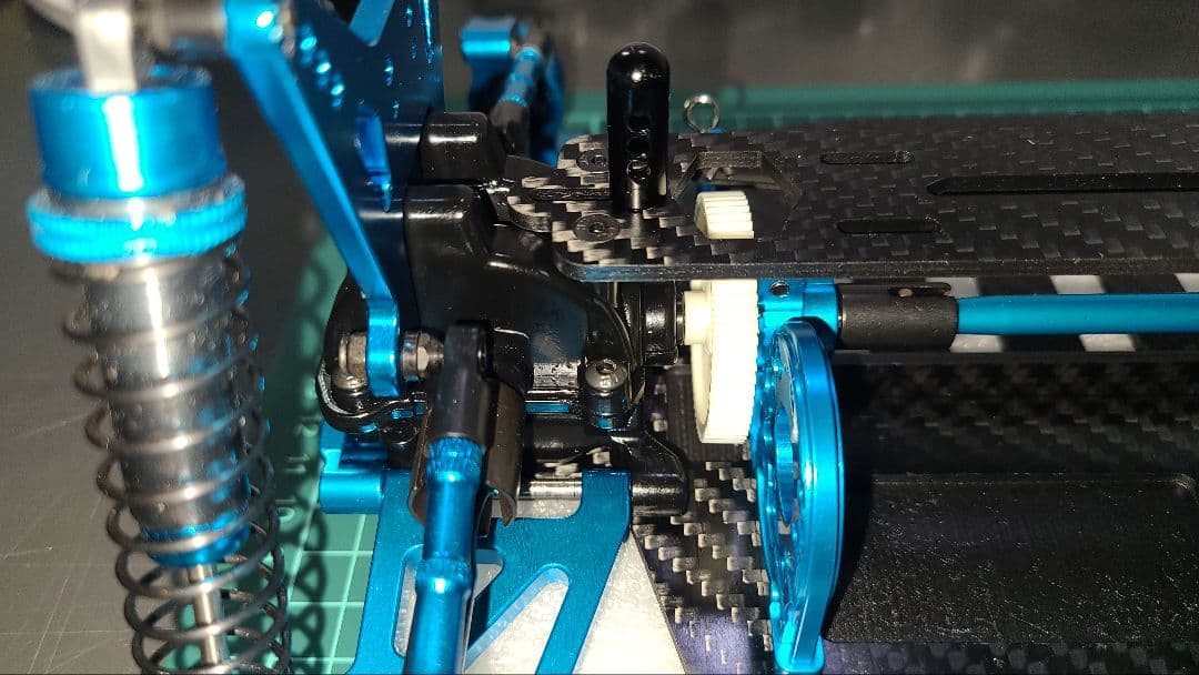 タミヤTT02Bタイプのフルベアリングフルオプション車