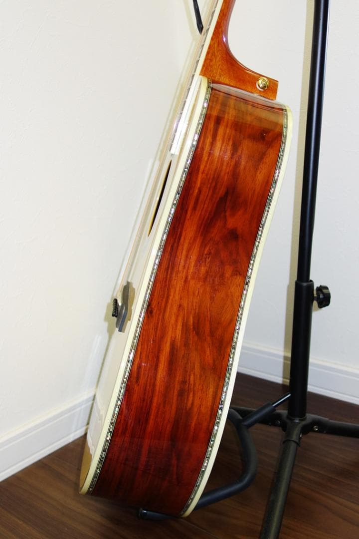 Toya Guitar　TD-80　イングルマンスプルース＆ココボロ単板