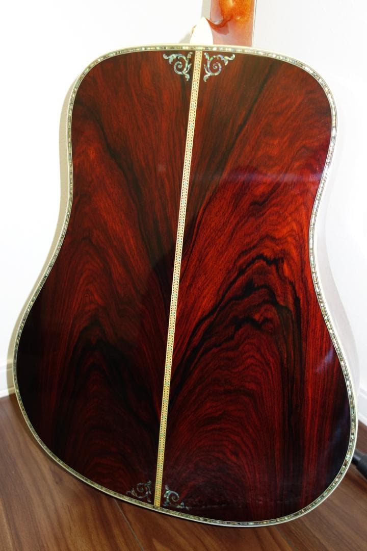 Toya Guitar　TD-80　イングルマンスプルース＆ココボロ単板