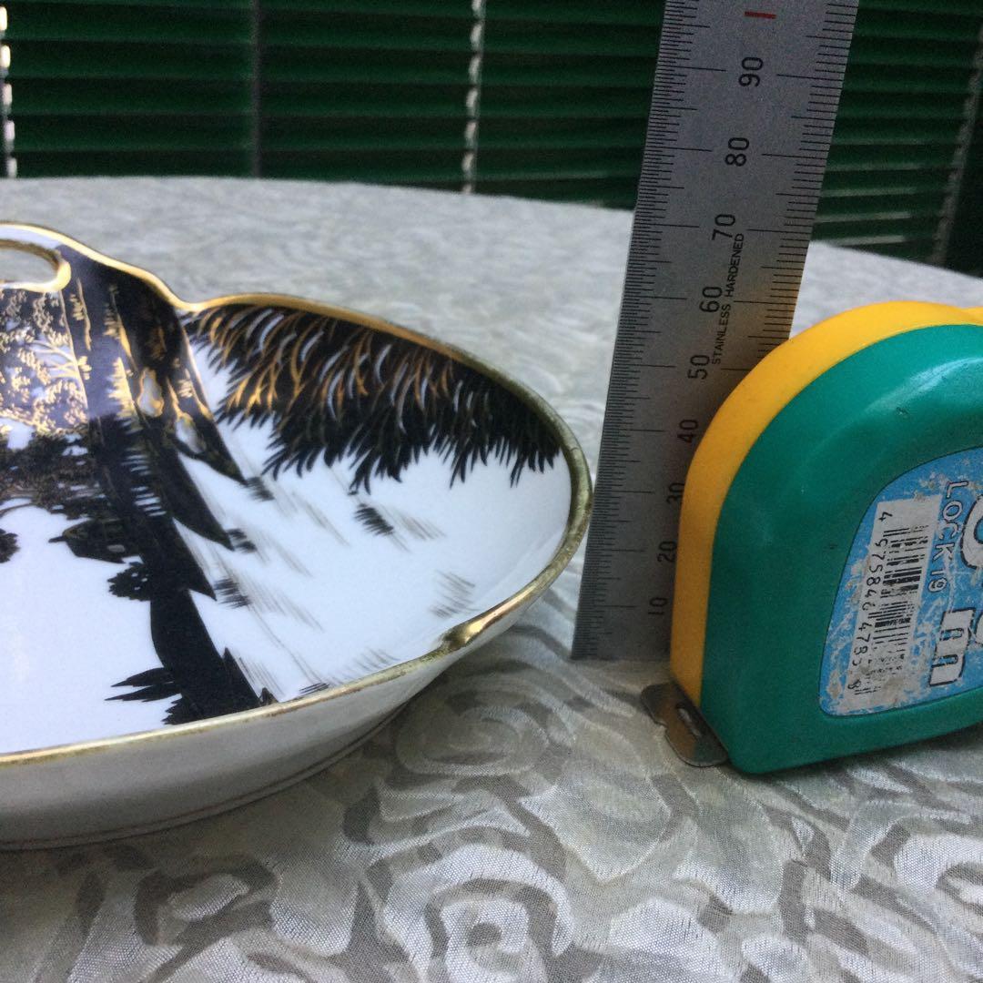 オールドノリタケ　風景画デザインの取手付き陶磁器皿