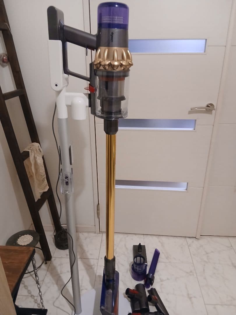 た*ー様 Dyson sv14 Absolute proゴールドスタンド付フルセ