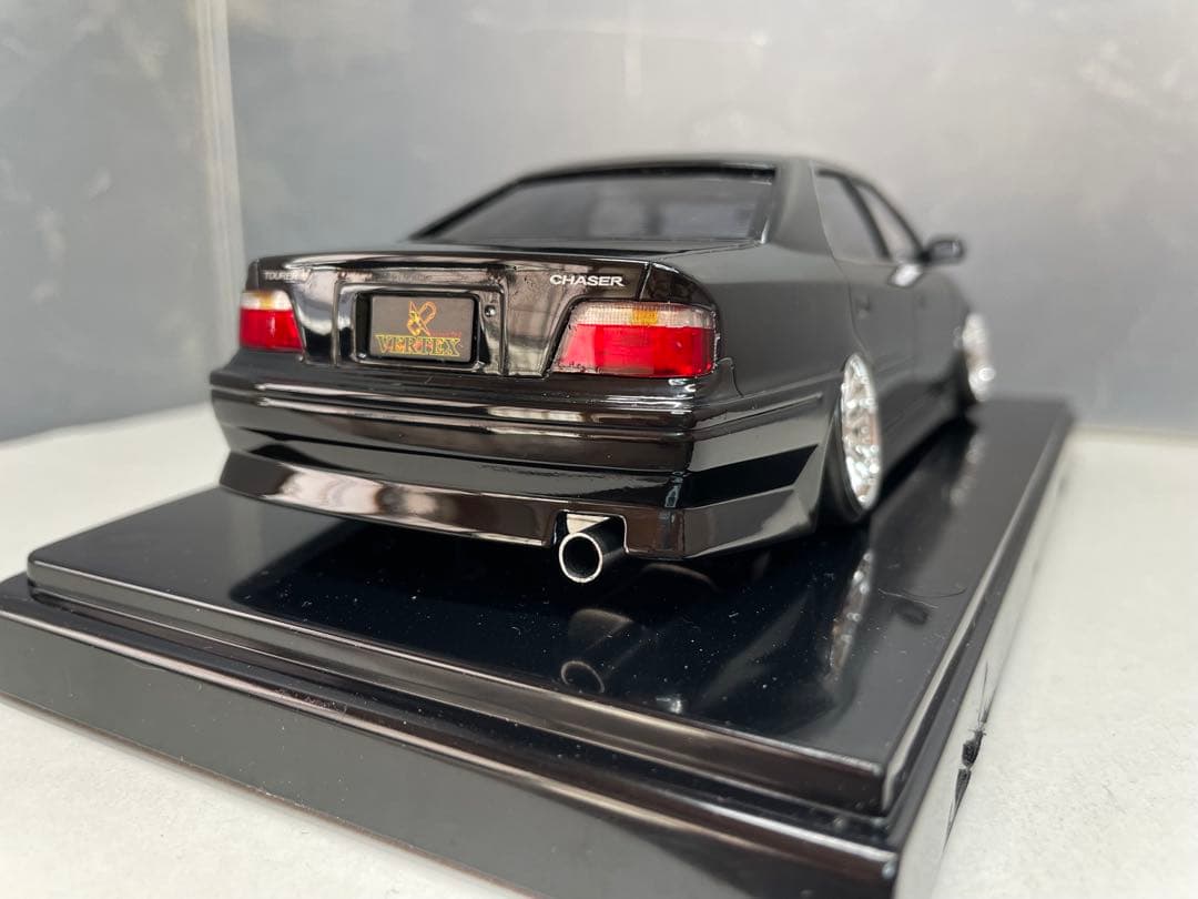 アオシマ1/24プラモデル完成品　JZX100チェイサー