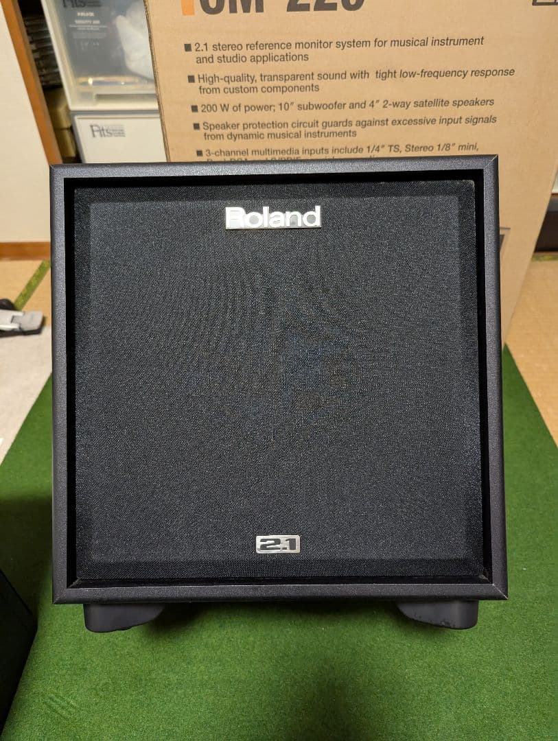 Roland CM-220 2.1スピーカーシステム