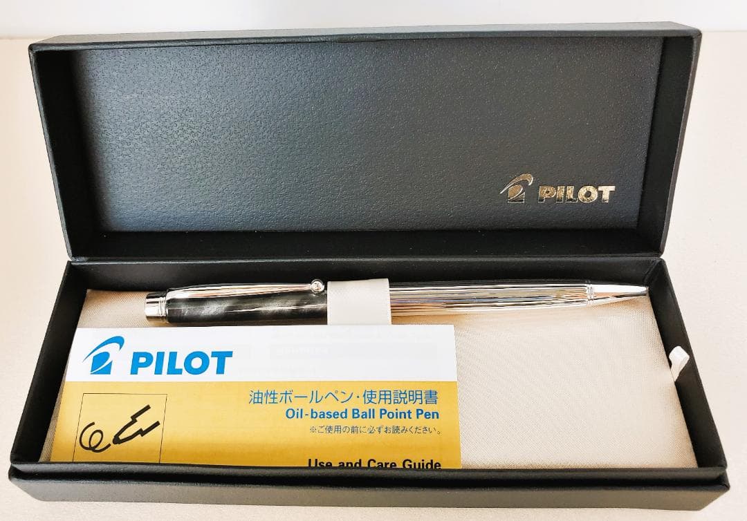 【希少品】【新品・未使用】PILOT 油性ボールペン（グランセ・ロジウム）