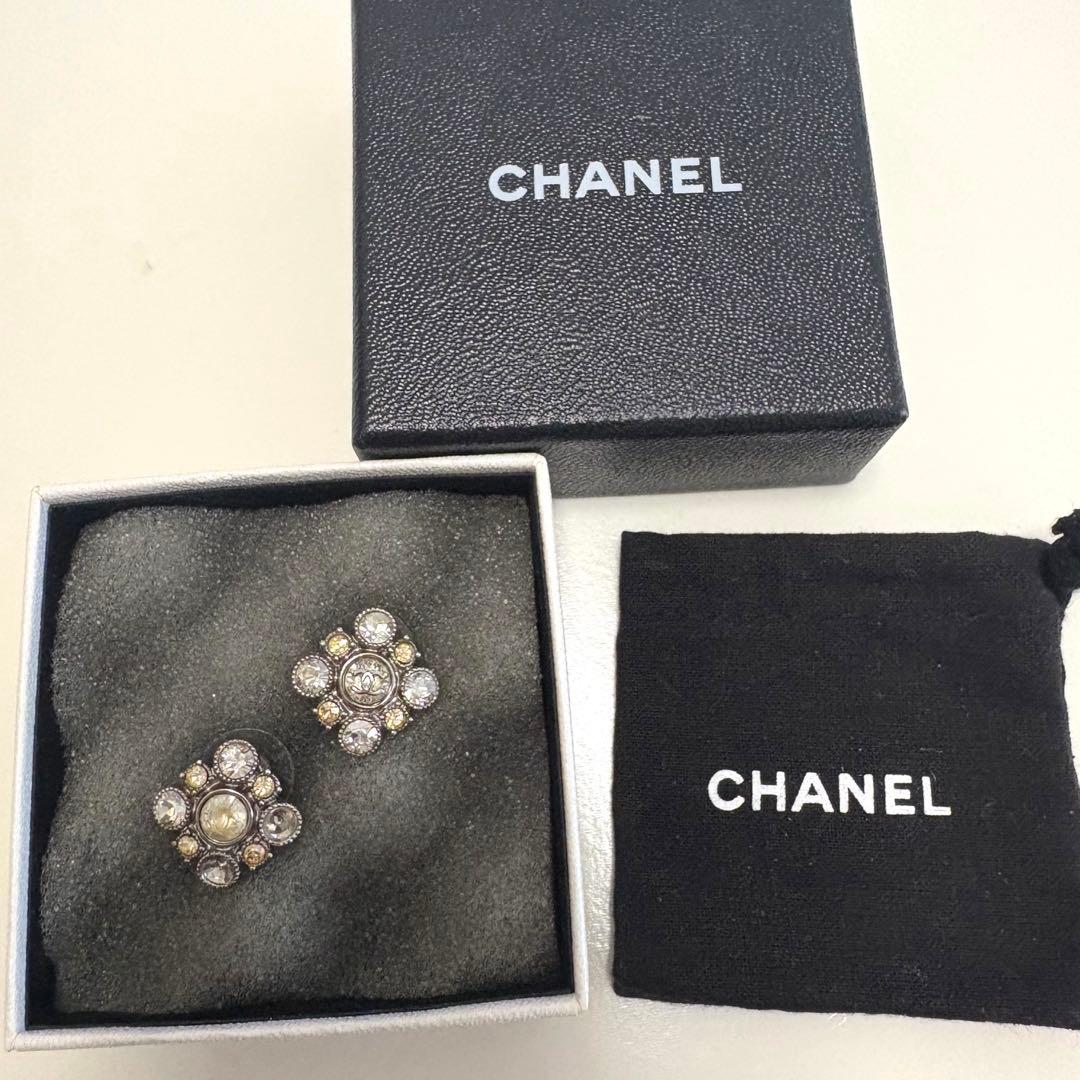 CHANEL シャネル ラインストーン ピアス 訳あり