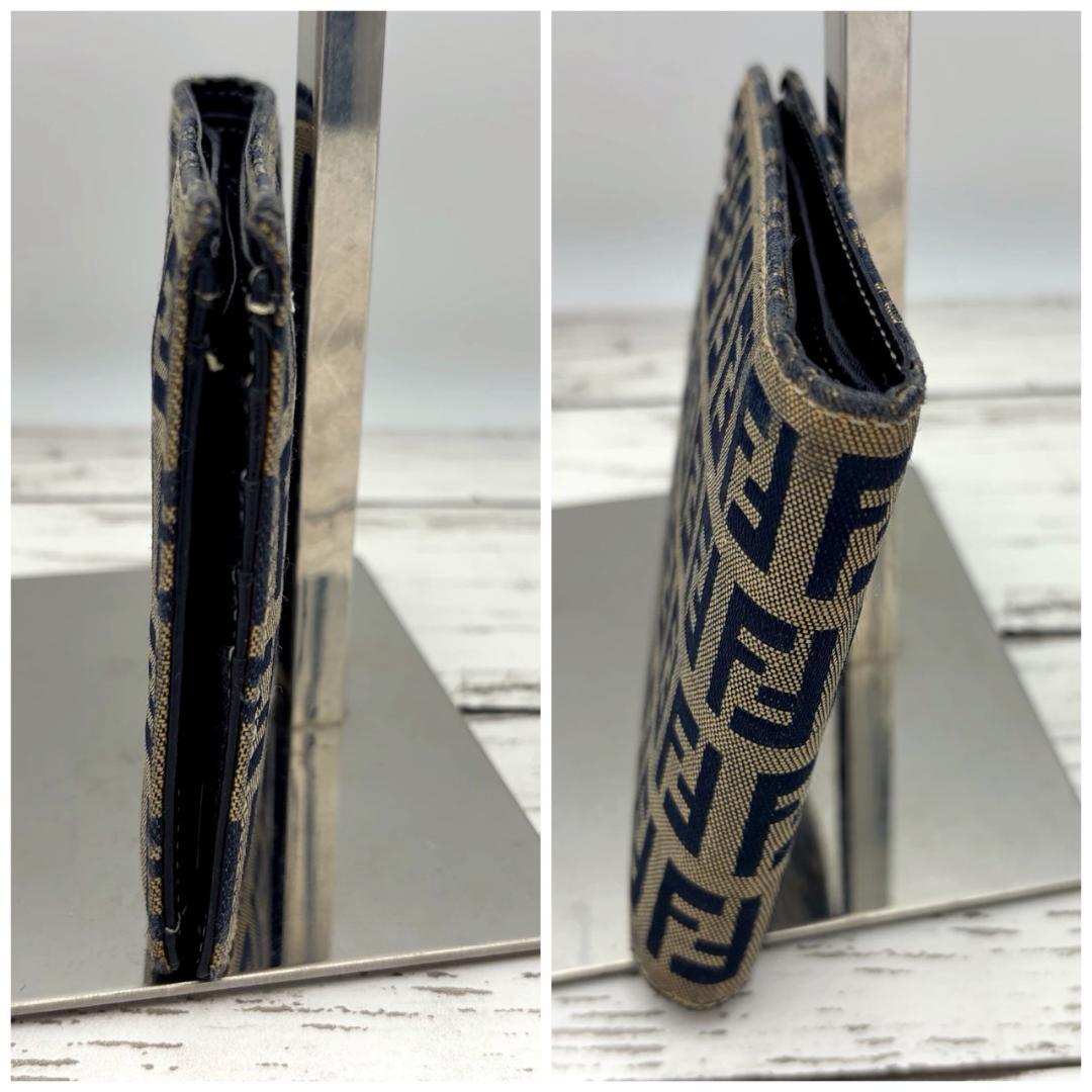 FENDI フェンディ 折財布 ズッカ柄 二つ折り財布