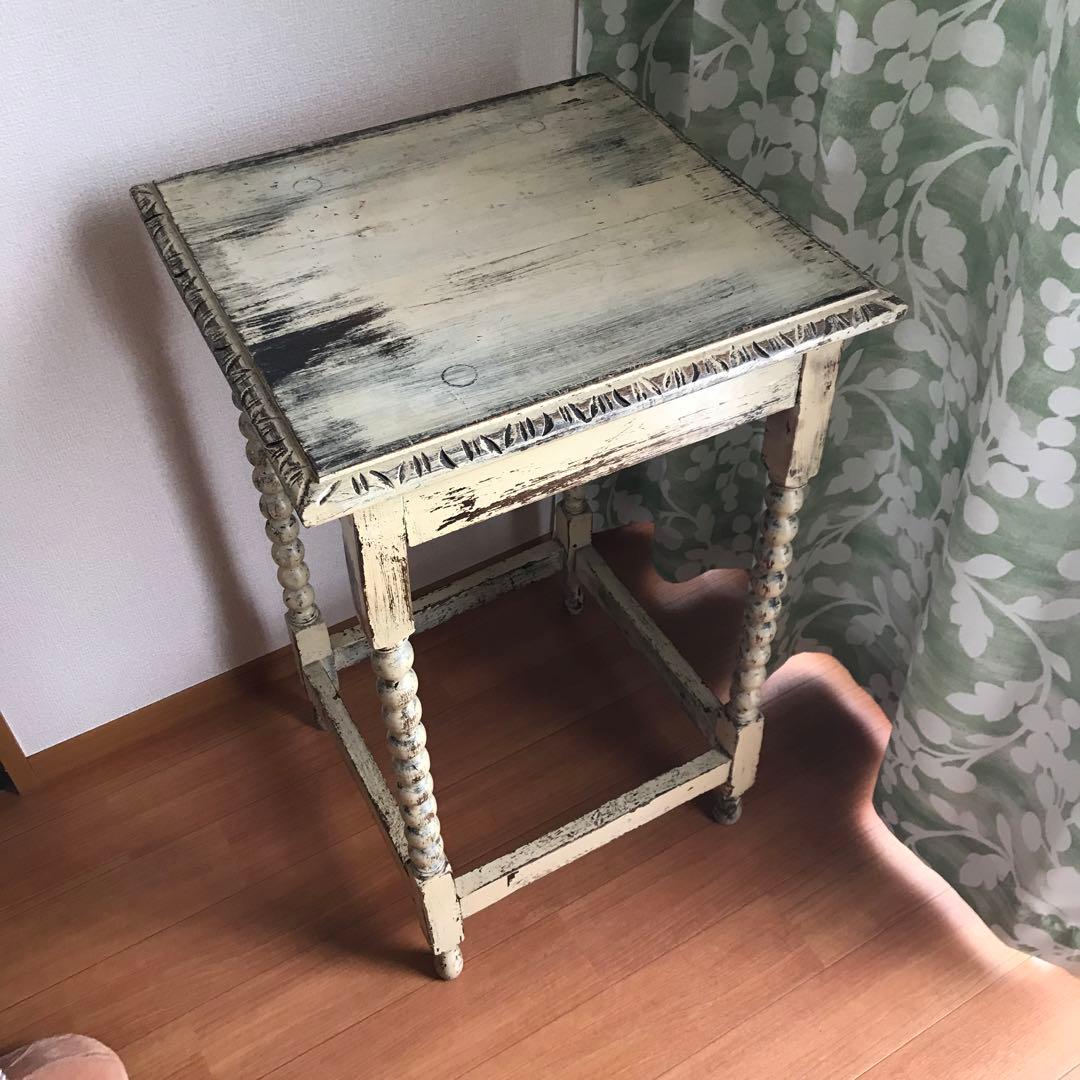 イギリスアンティークサイドテーブル
