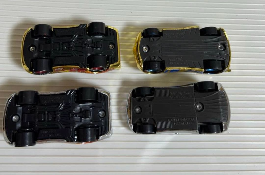カーズ、マテル、ミニカー、マックィーン、クルーズラミネス、ゴールド、シルバー