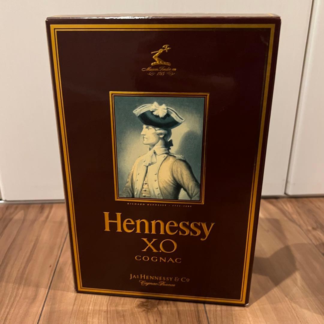 ヘネシー X.O ブランデー 金キャップ クリアボトル 1000ml 箱あり