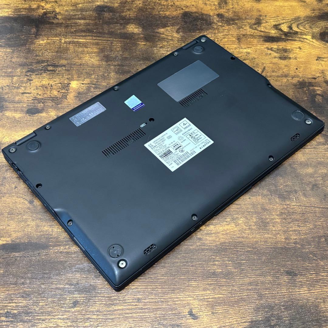 FUJITSU LIFEBOOK U Series 13.3インチ