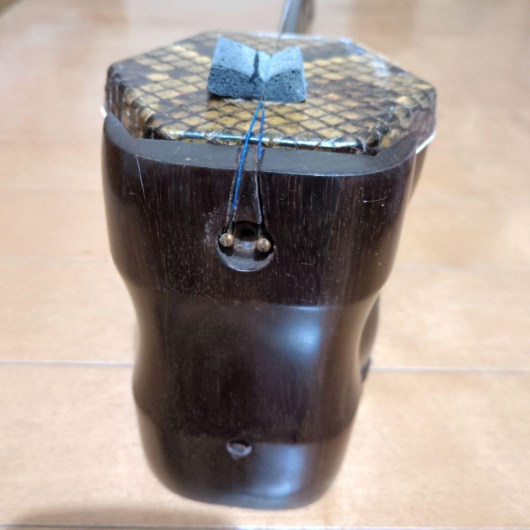 二胡 上海敦煌楽器 蛇皮 ハードケース付き上海民族楽器 中国伝統 弦楽器